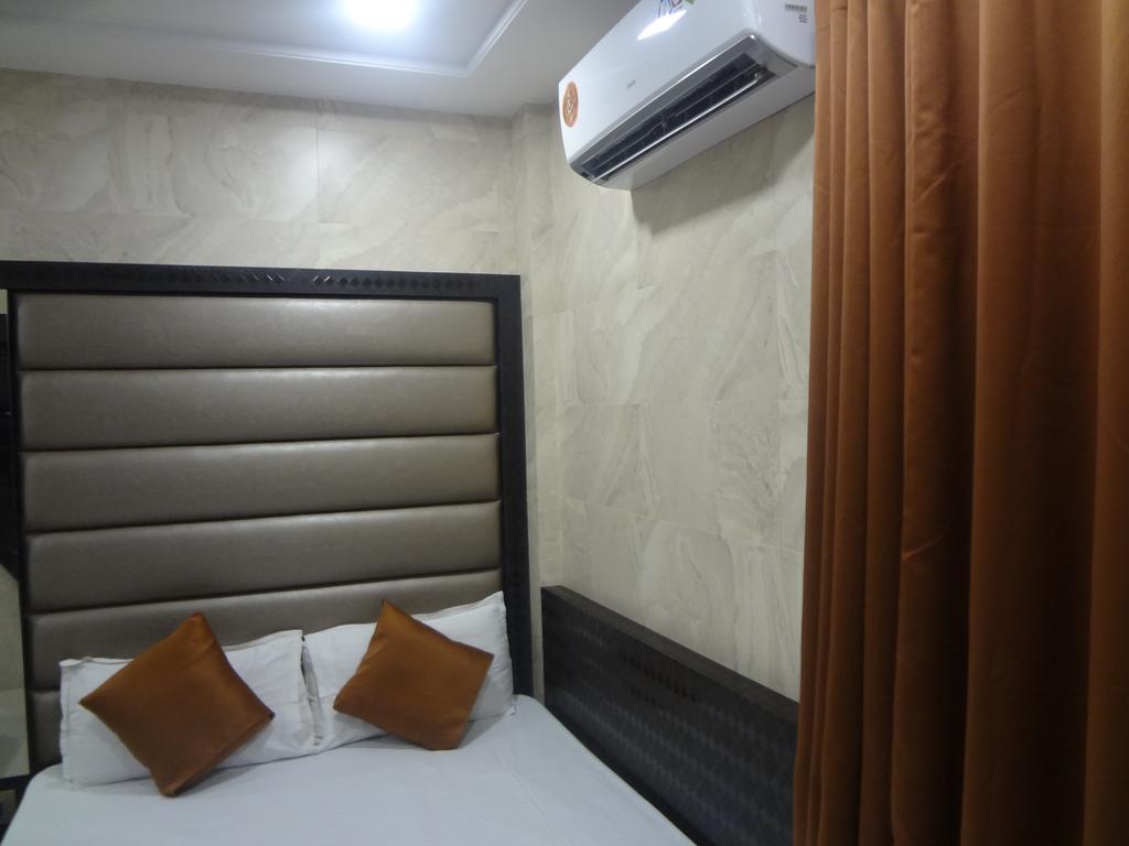 Hotel Karishma Mumbai Ngoại thất bức ảnh