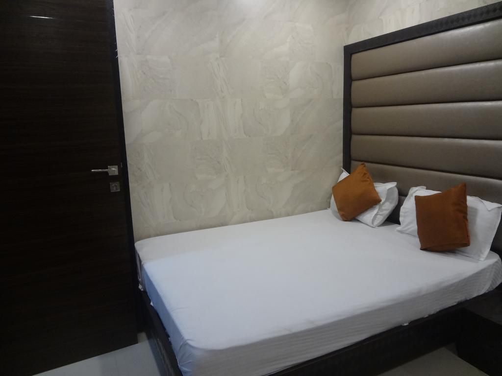 Hotel Karishma Mumbai Ngoại thất bức ảnh