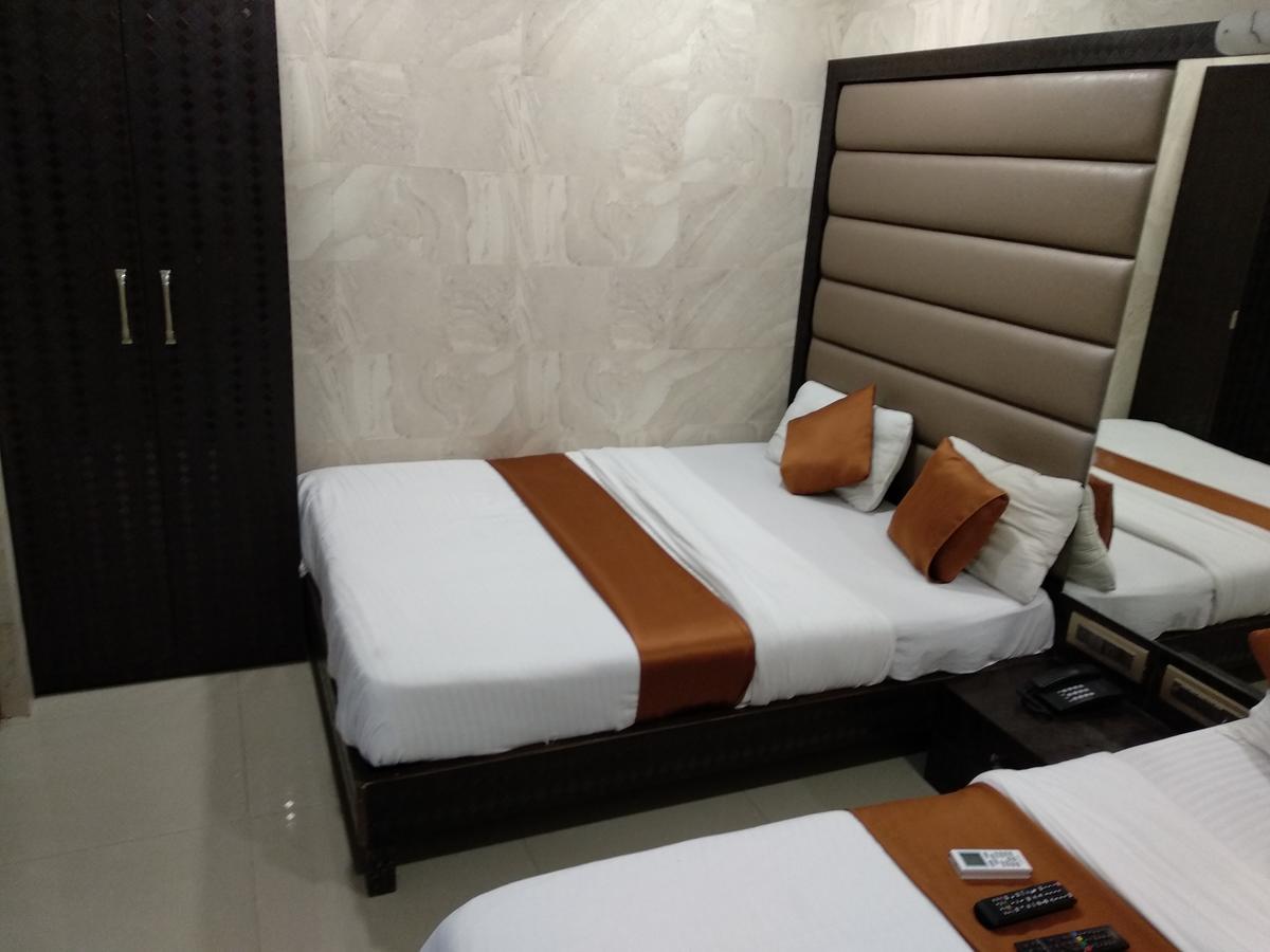 Hotel Karishma Mumbai Ngoại thất bức ảnh